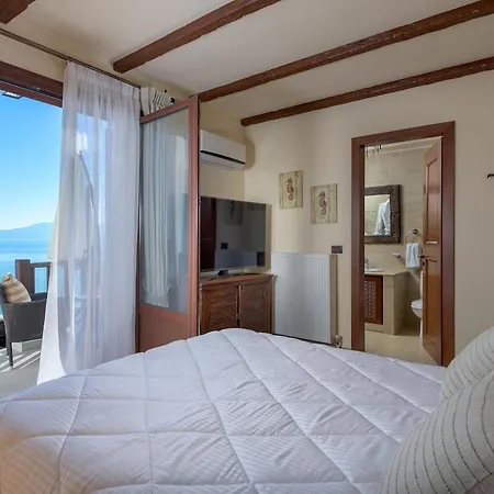 Apartment White Rhodes City